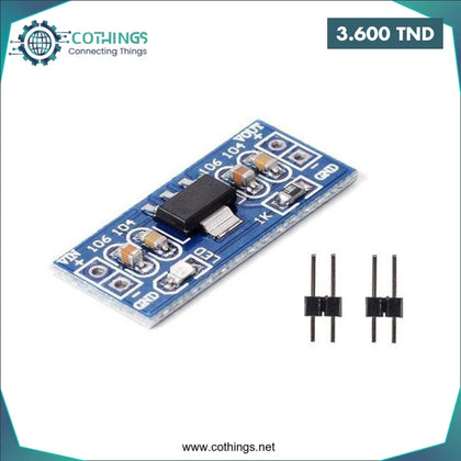 Circuit imprimé bleu avec composants électroniques et connecteurs pour tension ajustable